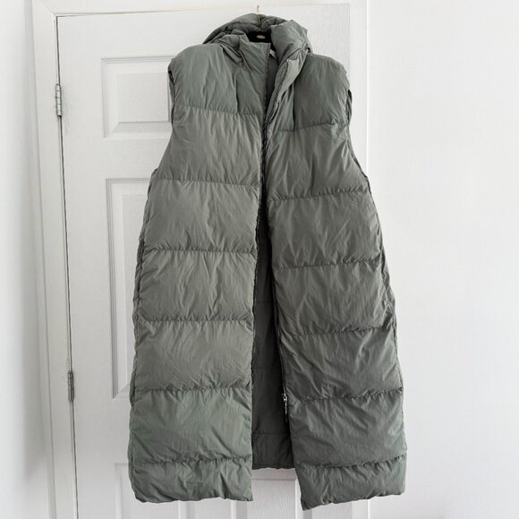 Studio Nicholson "Hazan" Hooded Puffer Vest in Grey, size "0" (Fits Size Small) - Picture 5 of 12